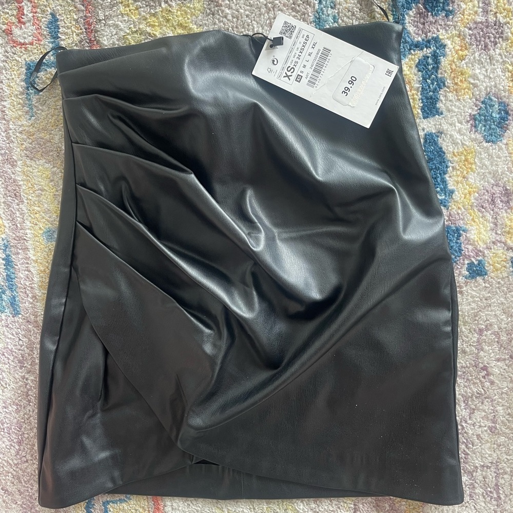 Zara faux leather mini skirt